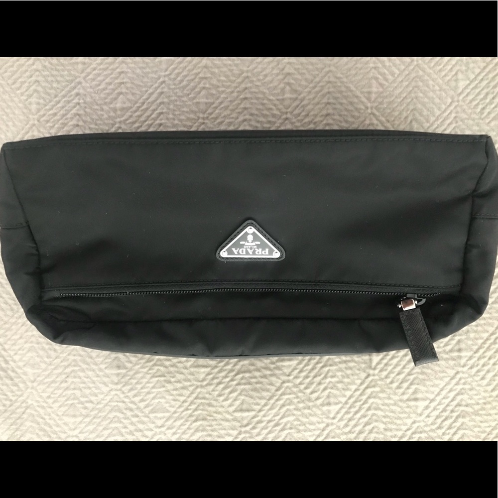 Black Nylon Toiletry Bag.